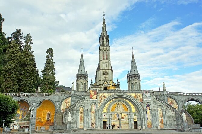 Lourdes Sanctuary tour- Catholic pilgrimage sanctuary - Practical Details and Booking Considerations