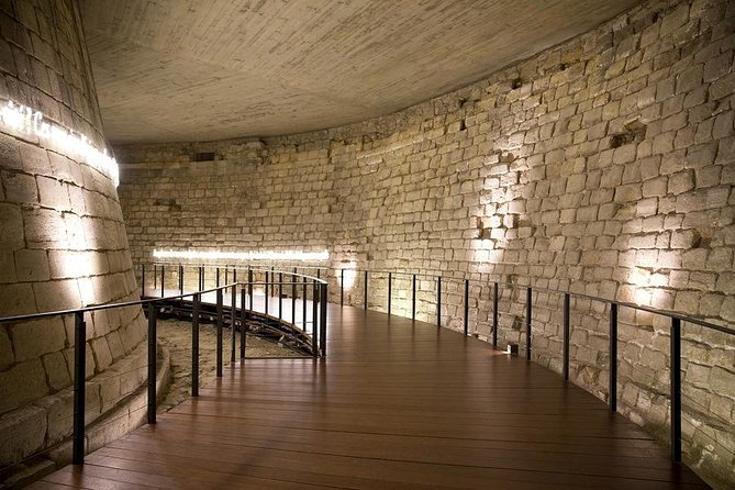 Louvre Essential Private tour - Key Points