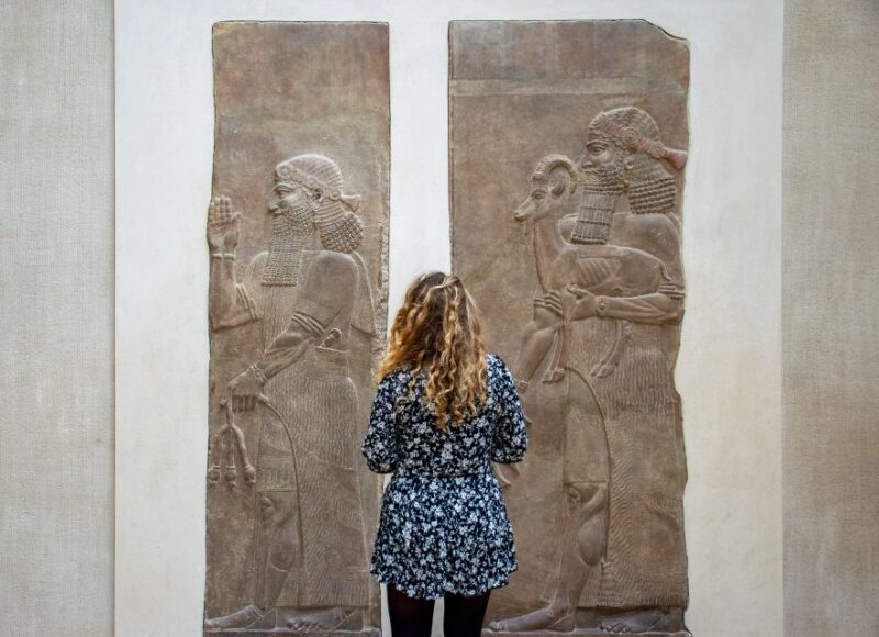 Louvre Exclusive Tour Private Guide & Paris Hotel Pickup - Highlights: Masterpieces and Iconic Artworks