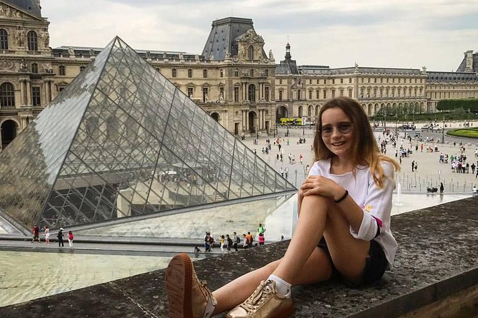 Louvre: Highlights and hidden pearls in MINI groups/SKIP the line - The Experience of the Guide and Group Size