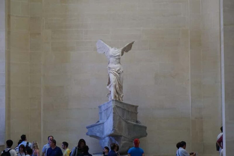 Louvre Highlights Guided Tour - Admire the Dynamic Victory of Samothrace
