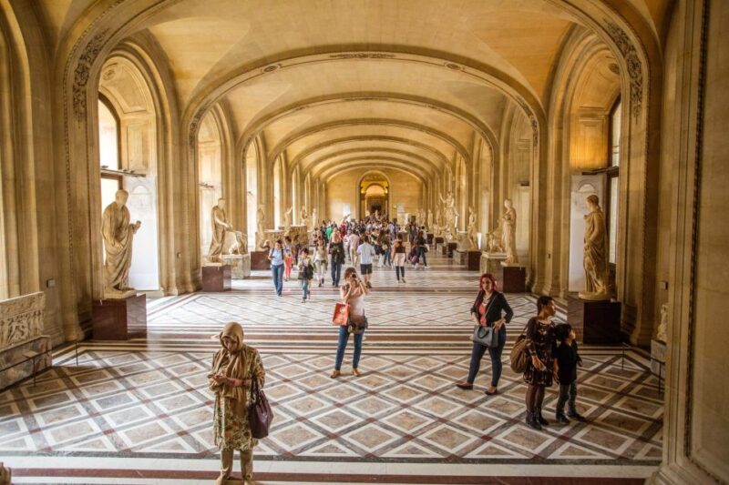 Louvre Museum: Skip-the-Line Guided Tour - Discover the Louvre with a Guided Skip-the-Line Tour in Paris