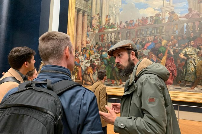 LOUVRE PRIVATE TOUR : Skip the line & Local expert guide - Entry fees included - Flexibility at the End of the Tour
