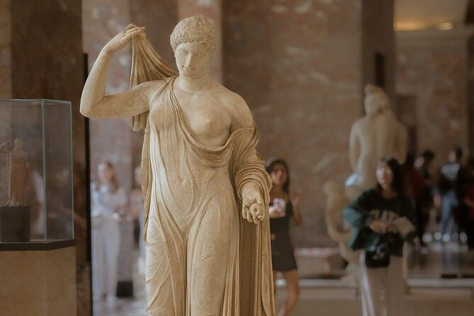 Louvre Skip The Line Guided Tour - Highlights Inside the Louvre: Mona Lisa, Venus de Milo, and More