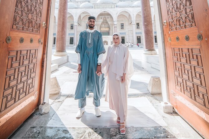 Love in Istanbul: Perfect Photo Moments at Iconic Locations - The Value of a Custom Istanbul Photo Session