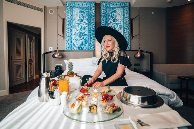 Love in Istanbul: Perfect Photo Moments at Iconic Locations - Love in Istanbul: A Photo Experience Worth Considering