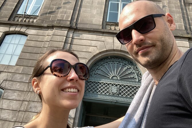 Love in Porto: Self-Guided Romantic Puzzle Walk - Visiting Parque das Virtudes and Its Gardens