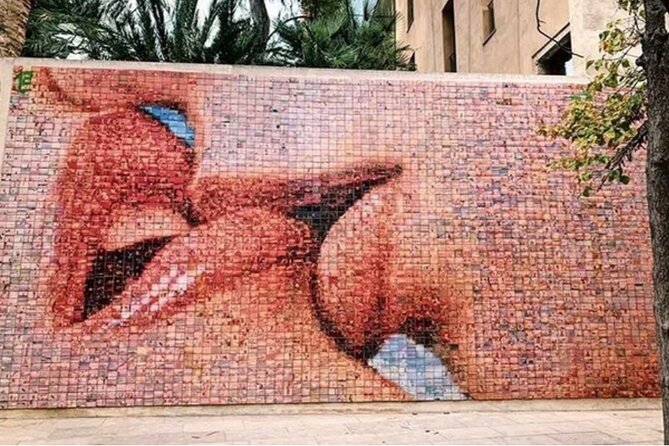 Love in the Gothic Quarter Barcelona: Self-Guided Romantic Walk - The Challenges and Rewards of the Clues