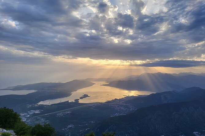 Loven with E-bike Serpentine Road to Kotor Cable Car - Visiting Njego’s Mausoleum: A Climb with Rewarding Views