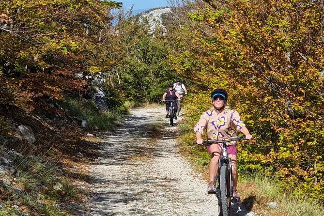 Loven with E-bike Serpentine Road to Kotor Cable Car - The Majestic 25-Serpentine Road from Njeguši to Kotor