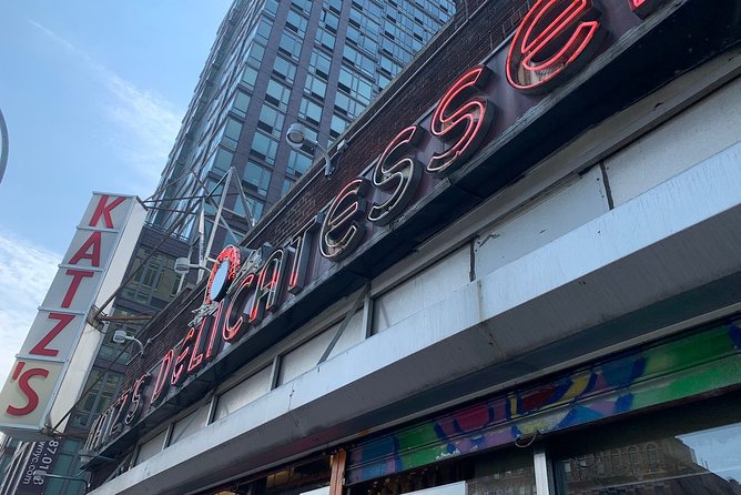 Lower East Side Eats Food Tour - Doughnuts with a Twist at Doughnut Plant