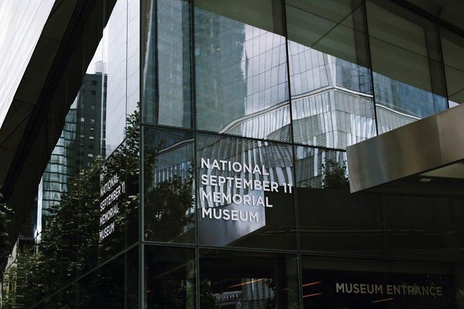 Lower Manhattan & Ground Zero Exclusive Guided Walking Tour - Historic Sites: Trinity Church and Federal Hall