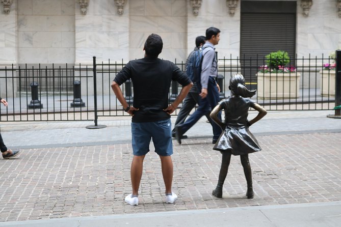 Lower Manhattan Secrets And History Walking Tour - Trinity Church and Its Historic Visitors