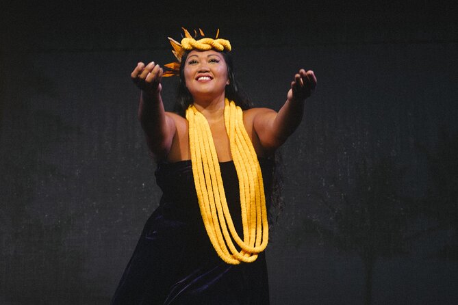 Luau Ka Hikina Admission Ticket with Dinner and Lei Greeting - Drinks and Local Vendors