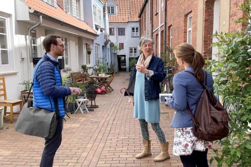 Lübeck: Entertaining Tour Through Hidden Courtyards - Practicalities: Meeting, Pacing, and Accessibility