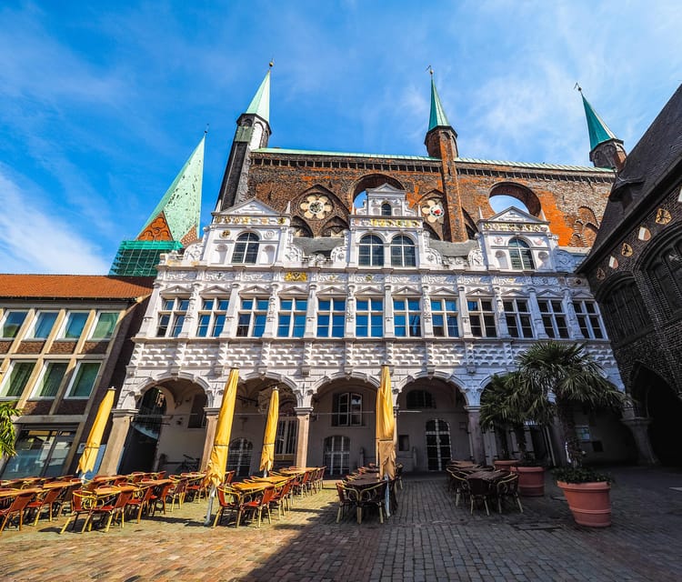 Lübeck: Express Walk with a Local - The Unique Advantage of a 60-Minute Walk