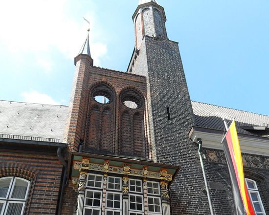 Lübeck: Hanseatic League History Walking Tour - Ending at the Hospital of the Holy Spirit
