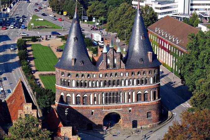Lubeck Private Walking Tour With A Professional Guide - Explore Lübeck with a Private Guide for an Intimate Experience