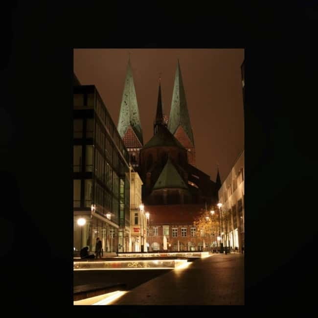 Lübeck zwischen Grusel und Geschichte Truecrime zu Halloween - Lübeck’s Best Halloween-Related Experience: Dark Secrets and True Crime Stories