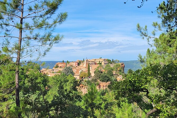 Luberon and its perched villages - Comfortable Transport and Practical Details
