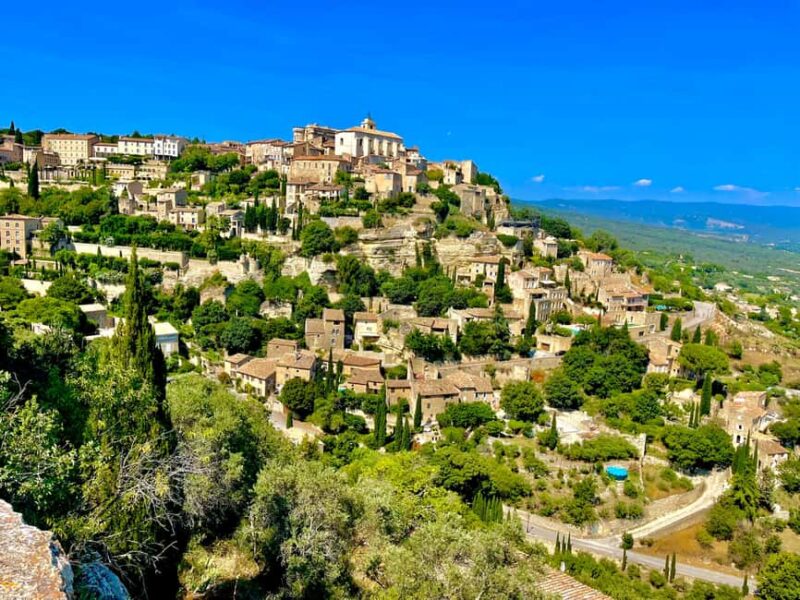 Luberon, Roussillon & Gordes Half-Day Tour from Avignon - Discovering the Charm of Gordes, a Top Hill-Top Village