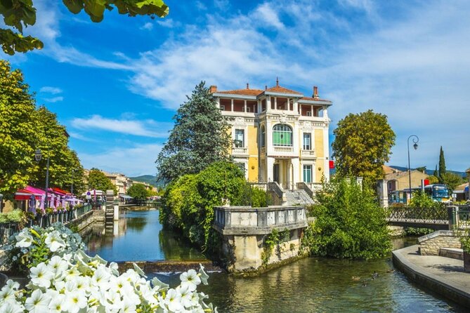 Luberon Villages Day Trip from Aix en Provence - Key Points