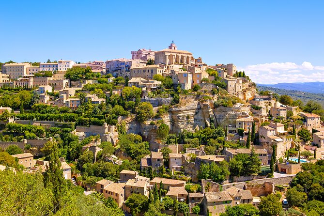 Luberon Villages Full Day Trip From Aix - Roussillon and the Ochre Trail: A Colorful Natural Wonder