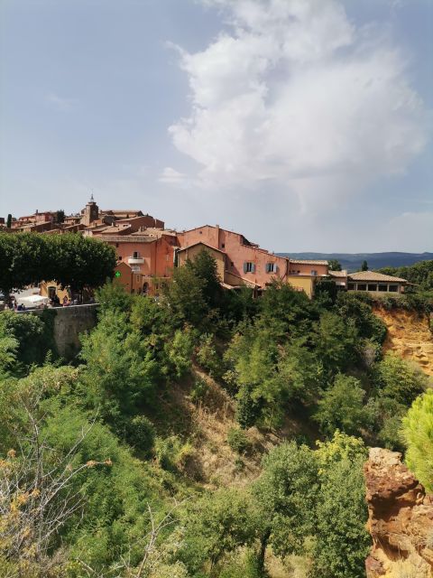 Luberon Wine and Charm: Explore the Flavors of the South - The Visual Spectacle of Gordes and Sénanque Abbey