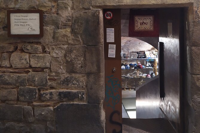 Lucas Hidden Old Barcelona: the Gothic and El Born Tour - Discovering Medieval Jewish Life at MUHBA El Call