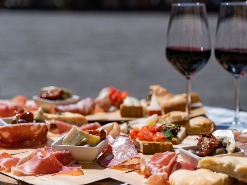 Lucca: 3-Hour Bikes & Bites Foodie Adventure like a Local - Practical Details and Logistics