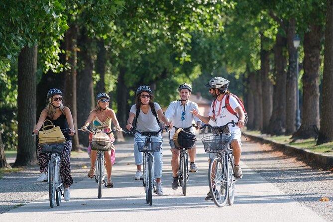 Lucca Bikes and Bites with food tastings for Small Groups or Private - Discovering Lucca’s Historic Center and Nobility