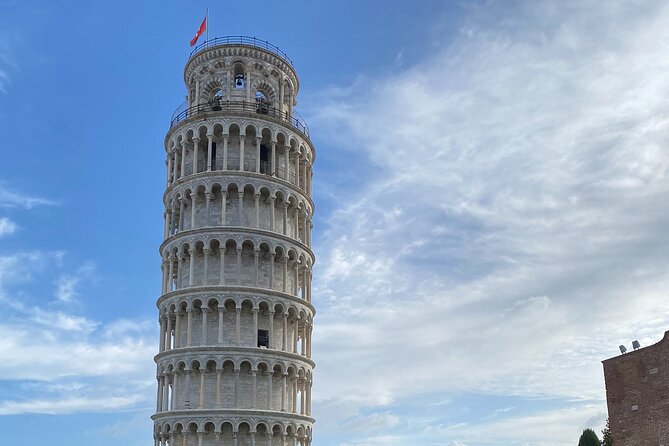 Lucca tour and Pisa Tower + WineTasting by van from Livorno Port - Discover the Charm of Lucca and Pisa with a Guided Van Tour from Livorno