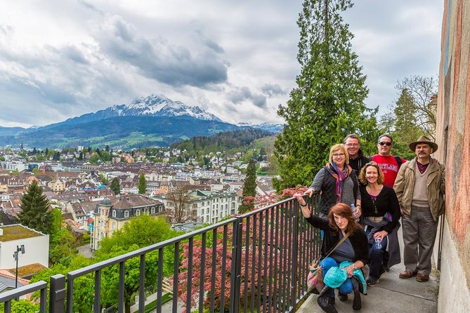 Lucerne Best Guided Walks - Lake Lucerne and Riverside Panoramas