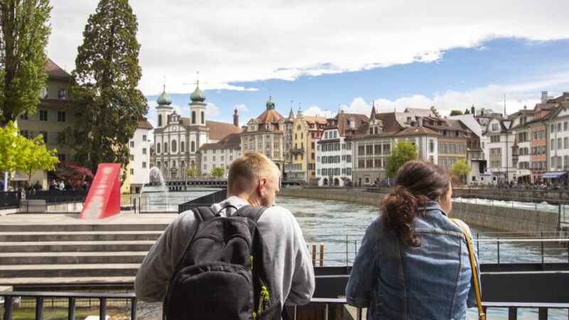 Lucerne: Express Walk with a Local in 60 minutes - How the Tour Maximizes Your Time and Sights