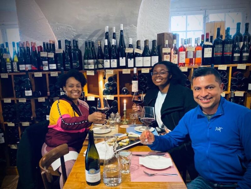 Lucerne: History Walking Tour w/ Chocolate & Cheese Tastings - Starting Point at Torbogen Luzern in Front of the Train Station