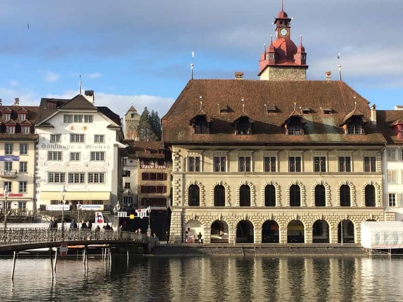 Lucerne: One-Hour Classic City Walk with Hotel Pickup - Convenient Hotel Pickup and Tour Start in Lucerne