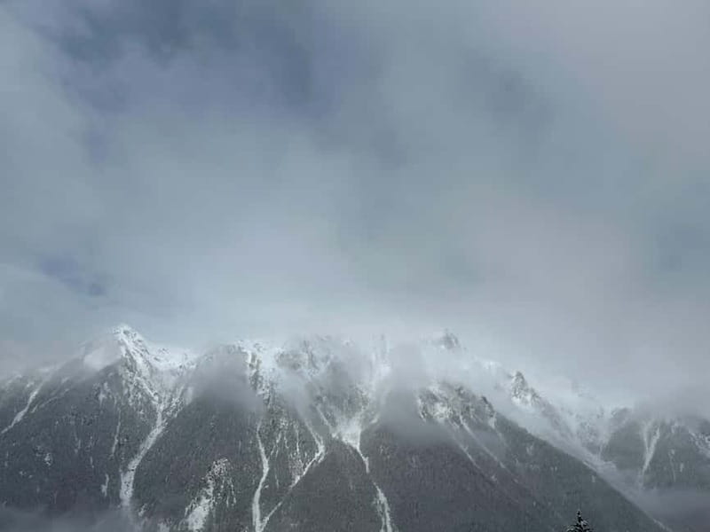 Lucerne or Zurich: Interlaken and Lauterbrunnen Day Tour - Key Points