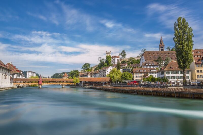Lucerne: Photography Walking Tour - The Powerful Presence of the Lion Monument