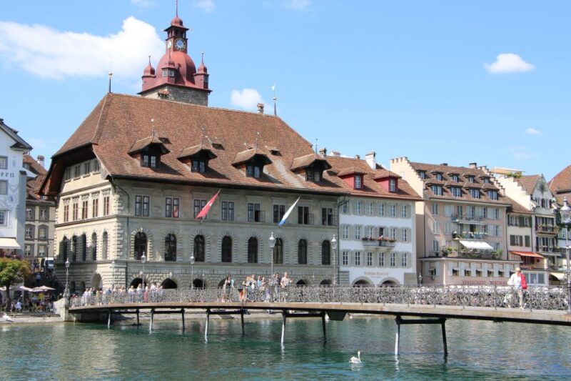 Lucerne: Private Walking Tour with a Local Guide - Flexible and Customizable Tour Experience
