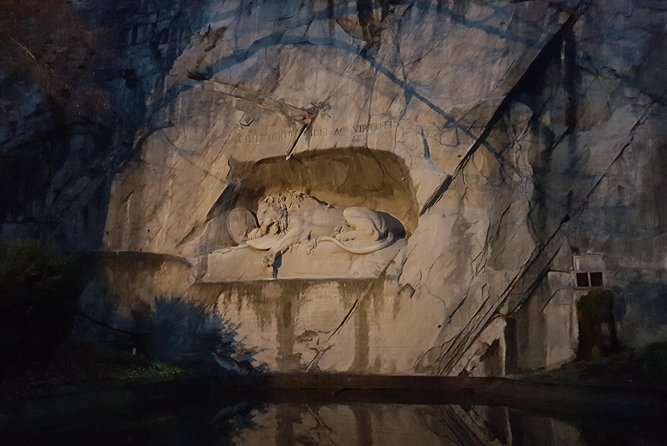 Lucerne small group walking tour and Lake Cruise from Zürich - Key Points