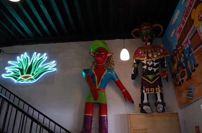 Lucha libre show & Pulque tasting by bicycle - Pulque Tasting at Museo del Pulque