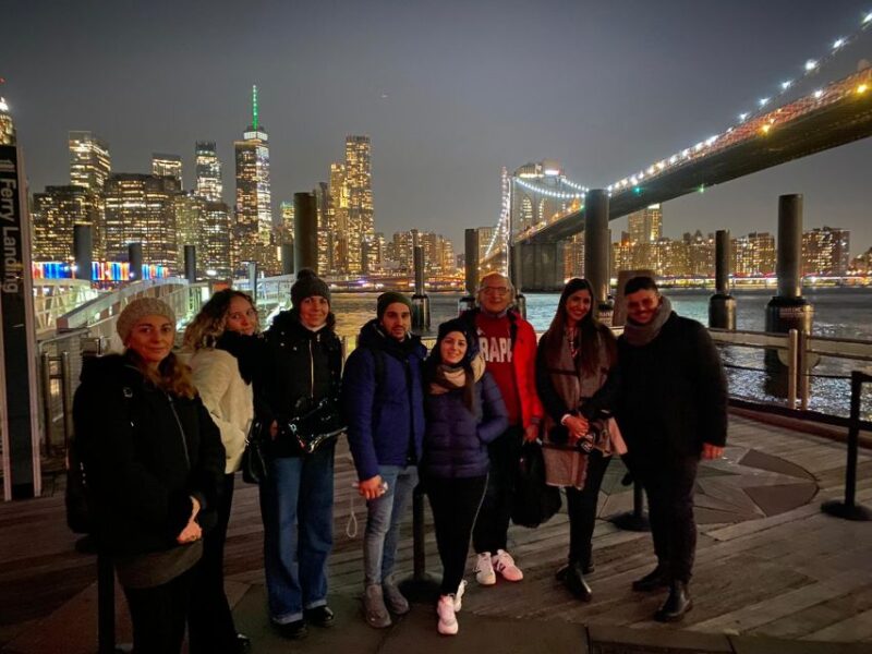 Luci e Ponti di New York- Night Tour in Italiano - Visiting Brooklyn Heights and Dumbo Neighborhoods