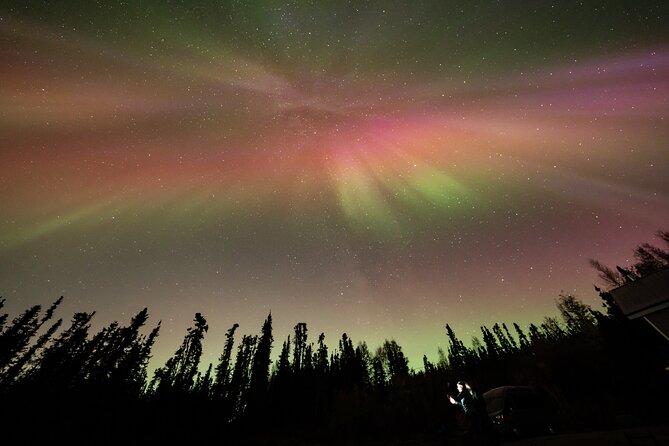 Lucky Bear Aurora Lodge Viewing with Photography - Food and Beverages on the Tour