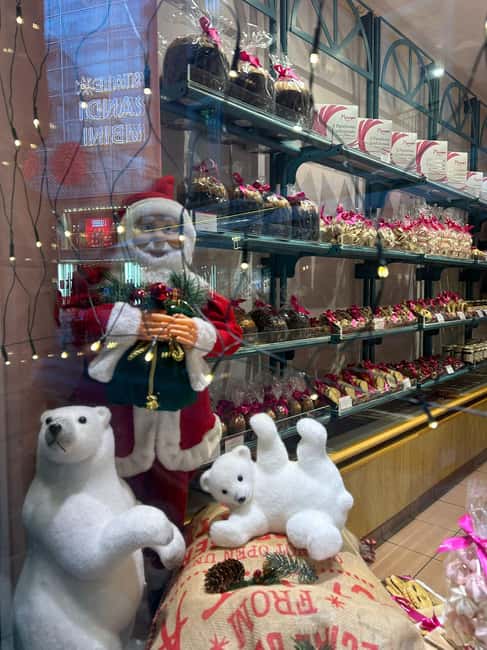 Lugano: a walking tour among the Christmas lights - Key Points