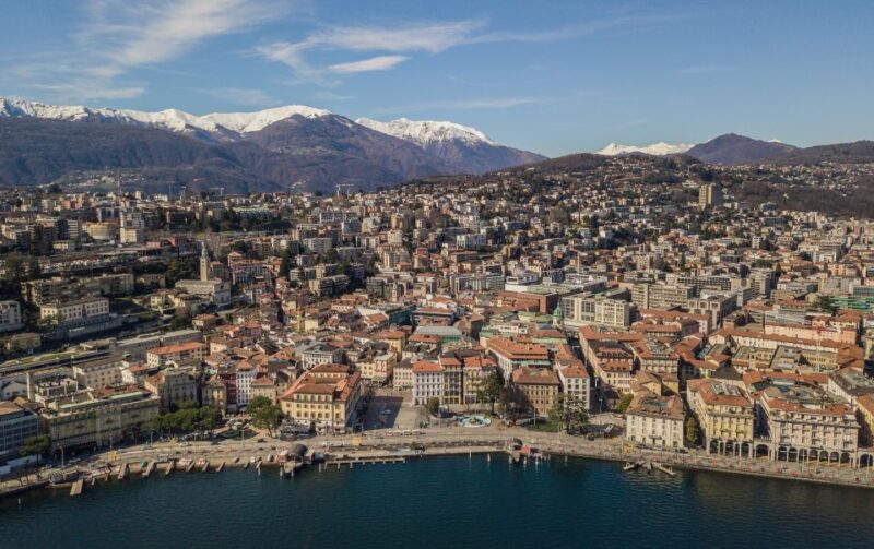 Lugano: Express Walk with a Local in 60 minutes - Insider Tips on Dining and Nightlife