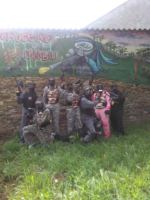 Lugo: Action Paintball Experience with Equipment & 200 Balls - Key Points