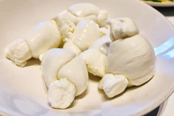 Lunch and dinner at my house with the typical products of Salento - Stefano’s Storytelling and Cultural Insights