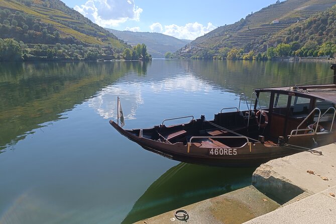 Lunch and Wine Tasting in the Douro Valley Region - Sampling Douro’s Finest Wines