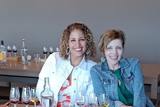 Lunch and Wine Tasting in the Douro Valley Region - Authentic Regional Lunch with Local Flavors