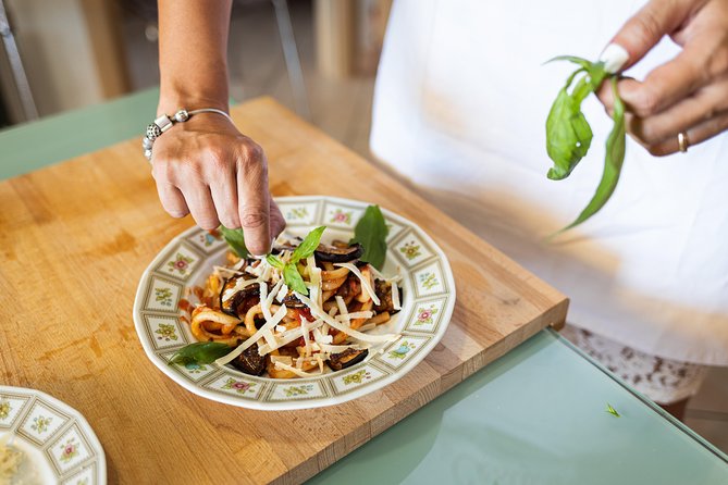 Lunch or dinner and cooking demo at a local home in Cefalù - Practical Details: Meeting Point and Accessibility